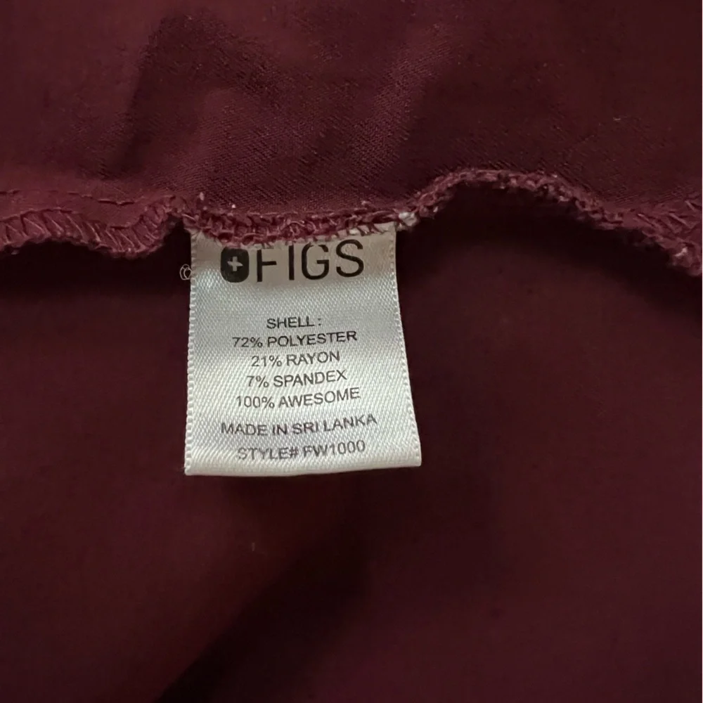 FIGS Women's Catarina One-Pocket Scrub Top in Burgundy (PO#: 1777), size Large